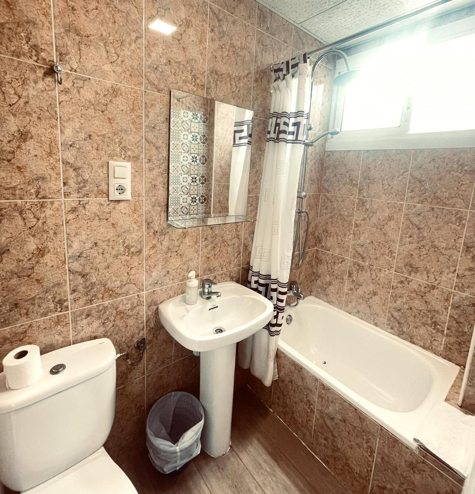 Hotel Colibri Calella Pokoj fotografie
